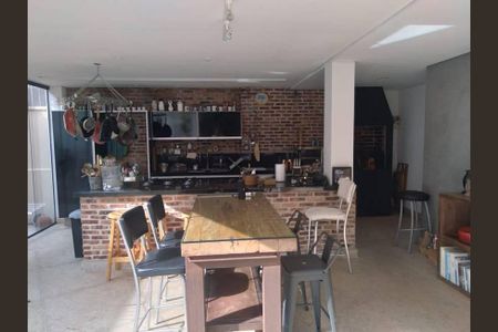 5_photo/94cf03cfa7.ceff8192393c33de-ATLAS-c4cc722e-d66c-4435-bb18-8b1a1bb5363a.jpg de casa à venda com 3 quartos, 130m² em Vila Boa Vista, Barueri