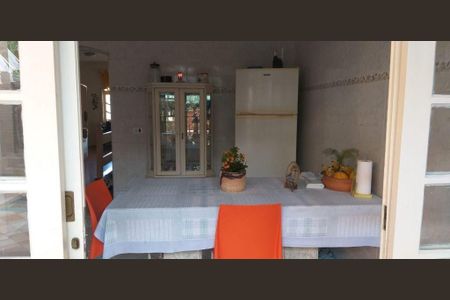 10_photo/94cf03d0f9.70986b2d83168018-ATLAS-06b23679-e2cb-4a9c-aa3c-41f96ed8f19c.jpg de casa à venda com 5 quartos, 279m² em Vila Sargento Jose de Paula, Barueri