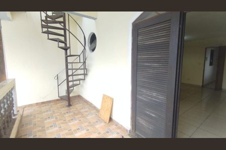 8_photo/94cf03dcdb.a092227452ef5b5b-ATLAS-8c136e31-62c7-479f-b39d-313f7adeaaa0.jpg de casa para alugar com 3 quartos, 280m² em Jardim Sao Pedro, Barueri