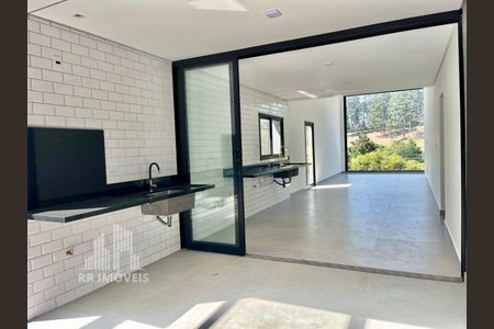 10_photo/94cf046a6f.e6e1c947b02cf8fb-ATLAS-23f5a96b-5afd-413e-b6b5-07945edb346d.jpg de casa à venda com 4 quartos, 180m² em Residencial Morada dos Lagos, Barueri