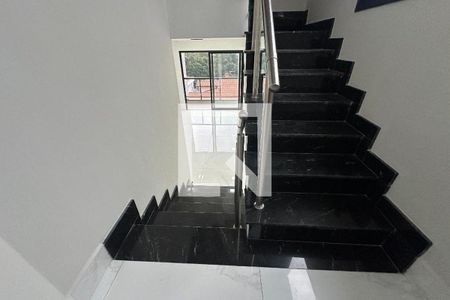 18_photo/94cf046a75.8f3f2a47dd94676f-ATLAS-96d90140-e850-4b38-820c-c9d981da44d1.jpg de casa à venda com 3 quartos, 250m² em Residencial Morada dos Lagos, Barueri