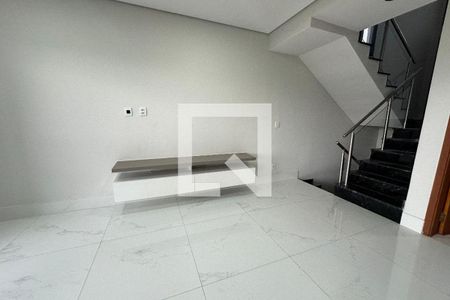 9_photo/94cf046a75.8f3f2a47dd94676f-ATLAS-b1a2aff9-1e90-4974-a781-e26b9e44a669.jpg de casa à venda com 3 quartos, 250m² em Residencial Morada dos Lagos, Barueri
