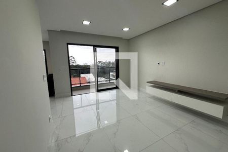 5_photo/94cf046a75.8f3f2a47dd94676f-ATLAS-e4ebe765-97be-49d6-a272-c2ae34f020a0.jpg de casa à venda com 3 quartos, 250m² em Residencial Morada dos Lagos, Barueri