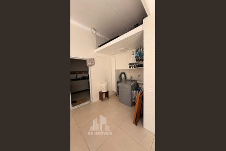 12_photo/94cf047877.2c15601846e0cf59-ATLAS-69bb4310-76b4-43d5-97f9-d93f5189edf1.jpg de casa à venda com 2 quartos, 60m² em Jardim California, Barueri