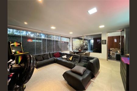 12_photo/94cf050561.78ea92cc55484ae4-ATLAS-3dc59946-840b-42e0-8b86-eba29f384c0a.jpg de casa de condomínio à venda com 4 quartos, 644m² em Morada dos Pássaros, Barueri