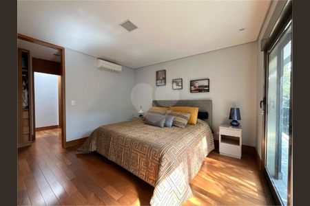 5_photo/94cf050561.78ea92cc55484ae4-ATLAS-55594a19-fb48-4bb4-b4e1-9c17398c4e43.jpg de casa de condomínio à venda com 4 quartos, 644m² em Morada dos Pássaros, Barueri