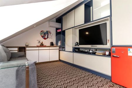 7_photo/94cf050563.19e03aecb237846c-ATLAS-2bf01bcf-bd92-4f95-8189-ef7cc239bd56.jpg de casa de condomínio à venda com 3 quartos, 220m² em Morada dos Pássaros, Barueri