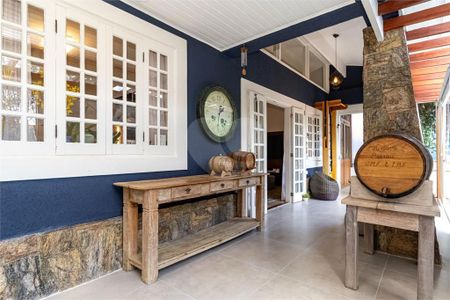 9_photo/94cf050563.19e03aecb237846c-ATLAS-38833433-cffe-45fc-8daf-a0b37c1a12e9.jpg de casa de condomínio à venda com 3 quartos, 220m² em Morada dos Pássaros, Barueri