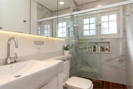 7_photo/94cf050563.19e03aecb237846c-ATLAS-e2dcc4c3-c732-4cd7-af6e-d64ed5eece9b.jpg de casa de condomínio à venda com 3 quartos, 220m² em Morada dos Pássaros, Barueri