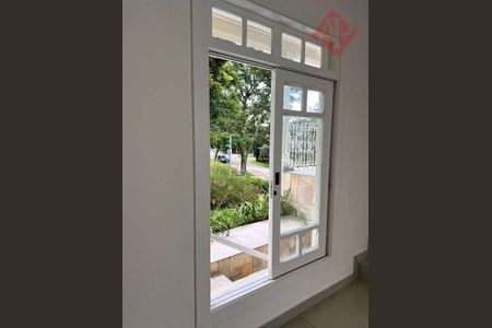 4_photo/94cf050d71.cba3da746242e602-ATLAS-0a7237bd-aba7-4ea8-b13e-d6a428a383d0.jpg de casa à venda com 4 quartos, 560m² em Morada dos Pássaros, Barueri