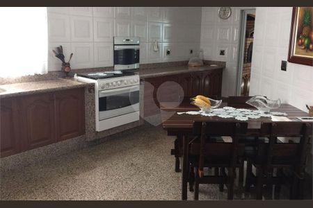 11_photo/94cf050db3.007d8801227075bf-ATLAS-75aff7de-34c7-470d-a5f3-41beb38cbb64.jpg de casa à venda com 4 quartos, 597m² em Morada dos Pássaros, Barueri