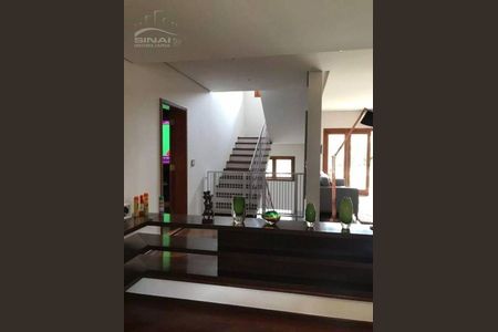5_photo/94cf050e21.9e8f1c97e4a047f1-ATLAS-451aaebd-fcf4-4317-a9e2-76ffe0be2469.jpg de casa para alugar com 4 quartos, 927m² em Morada dos Pássaros, Barueri