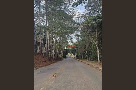 5_photo/94cf050e31.74426ba40aa82551-ATLAS-1d64c78b-15a8-4cd9-be8a-e8ced1c73e16.jpg de casa à venda com 3 quartos, 240m² em Morada dos Pássaros, Barueri