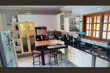 12_photo/94cf050e71.131c711fc740dfc3-ATLAS-7c128995-5cdb-4d91-8eeb-eb362a7257ec.jpg de casa à venda com 4 quartos, 430m² em Morada dos Pássaros, Barueri