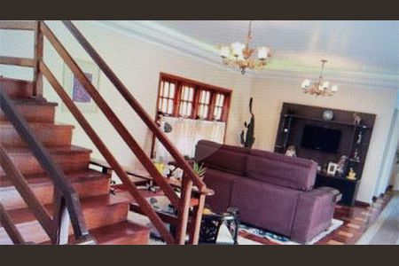 11_photo/94cf050e71.131c711fc740dfc3-ATLAS-b72860a6-2d15-469e-bef3-1ba02223cbf2.jpg de casa à venda com 4 quartos, 430m² em Morada dos Pássaros, Barueri