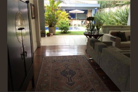 5_photo/94cf0510f5.04c16ff0d284adb7-ATLAS-1d9eb2dc-8554-4be5-8fd6-3fdb3f4461bb.jpg de casa à venda com 4 quartos, 460m² em Residencial das Estrelas, Barueri