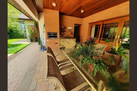 3_photo/94cf0510fb.0d38d50b15ed540b-ATLAS-1a277e73-30a9-4d8d-9348-c90acf1cd716.jpg de casa à venda com 4 quartos, 385m² em Residencial das Estrelas, Barueri