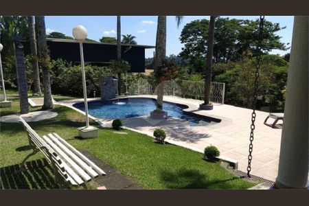 2_photo/94cf05119f.ee31d1fd9df23408-ATLAS-52c45e4e-b1d2-4c3a-8c23-190b5e97d7d9.jpg de casa de condomínio à venda com 4 quartos, 1624m² em Morada dos Pássaros, Barueri