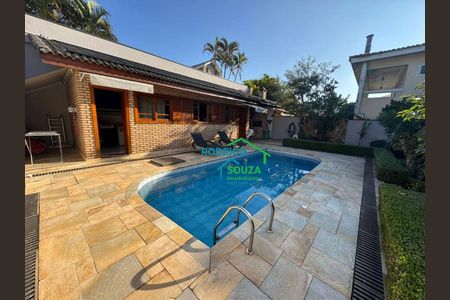 6_photo/94cf051353.2f15d505e37c7ac5-ATLAS-1ae37ffc-9ff6-4cbc-a112-97642e7ea5d2.jpg de casa à venda com 4 quartos, 389m² em Aldeia da Serra, Barueri