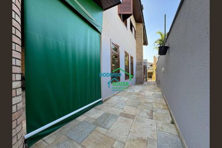 11_photo/94cf051353.2f15d505e37c7ac5-ATLAS-82730ffc-89b3-43ce-823d-d4f44d00a92d.jpg de casa à venda com 4 quartos, 389m² em Aldeia da Serra, Barueri