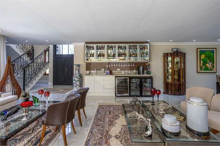 12_photo/94cf0513bb.1aa5b8f538f3adaf-ATLAS-38749984-e2aa-4af3-b6e4-dd4536917202.jpg de casa à venda com 3 quartos, 472m² em Residencial das Estrelas, Barueri