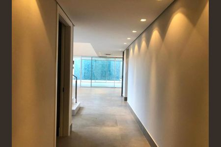 5_photo/94cf05145b.d064f87ba2f4a60c-ATLAS-e34c5f7e-f660-43f1-9d2b-c87905818c4b.jpg de casa à venda com 4 quartos, 523m² em Morada das Flores (Aldeia da Serra), Santana de Parnaíba