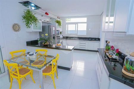 31_photo/94cf0517e1.07f29284d16cc936-ATLAS-d272f2e4-e05c-4196-9304-db77ab277a96.jpg de casa para alugar com 4 quartos, 483m² em Residencial Morada dos Lagos, Barueri