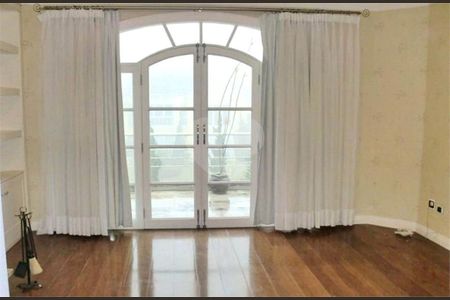 6_photo/94cf051965.fd4e69175d3a2864-ATLAS-6ef8ce35-c097-4e56-8f74-daedb5d6e8f0.jpg de casa à venda com 5 quartos, 560m² em Residencial Morada dos Lagos, Barueri