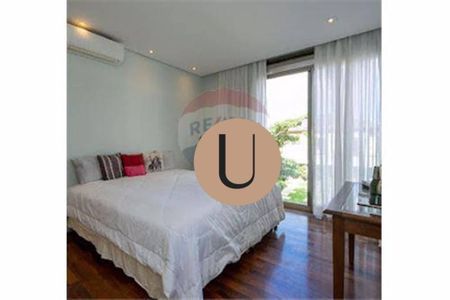 6_photo/94cf05196f.d9f8130b258163b2-ATLAS-2e20b2ff-9f79-4cae-a24a-21d9f098bb5c.jpg de casa de condomínio à venda com 4 quartos, 480m² em Residencial Morada dos Lagos, Barueri