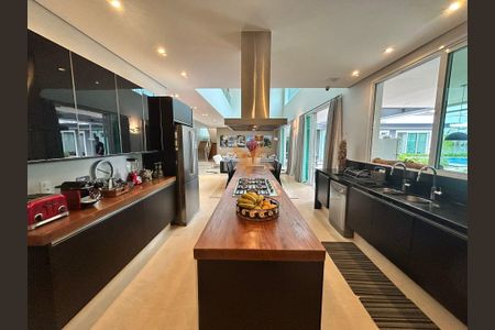 49_photo/94cf05197f.971ea3c29a5052d0-ATLAS-21e957e1-9fbe-49dd-8ea3-8ab2ae0cddff.jpg de casa para alugar com 4 quartos, 680m² em Residencial Morada dos Lagos, Barueri