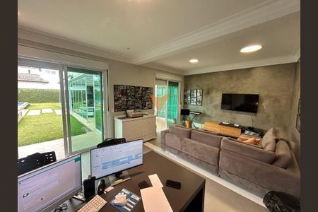 17_photo/94cf05197f.971ea3c29a5052d0-ATLAS-89aee72b-9129-44dd-807b-e24f51a5f1ae.jpg de casa para alugar com 4 quartos, 680m² em Residencial Morada dos Lagos, Barueri