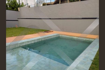 7_photo/94cf051999.709a338419212b96-ATLAS-e4dc143a-6997-40df-81ec-3b73f3bbfe8c.jpg de casa à venda com 4 quartos, 420m² em Residencial Morada dos Lagos, Barueri