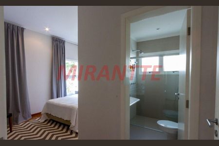 8_photo/94cf0519a7.a4e73361480526da-ATLAS-9194662b-42fc-41b7-bc22-330d926a54be.jpg de casa à venda com 4 quartos, 380m² em Residencial Morada dos Lagos, Barueri