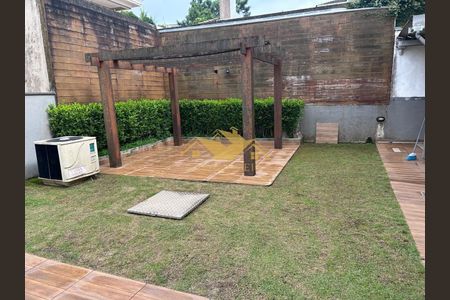 4_photo/94cf051a1b.3961273fd8d435e4-ATLAS-0efb6b41-b616-417d-a738-88b2fa58cbfc.jpg de casa à venda com 4 quartos, 430m² em Residencial Morada dos Lagos, Barueri