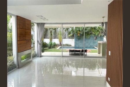 6_photo/94cf051a1b.3961273fd8d435e4-ATLAS-44e02930-022e-489d-894e-a3d85bd3ed99.jpg de casa à venda com 4 quartos, 430m² em Residencial Morada dos Lagos, Barueri