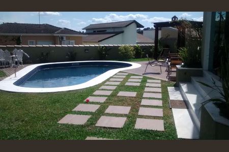 5_photo/94cf051a35.f1ebba836060b494-ATLAS-3cb84436-b853-4cd0-9e13-b00aebfbfd4e.jpg de casa de condomínio à venda com 3 quartos, 480m² em Residencial Morada dos Lagos, Barueri