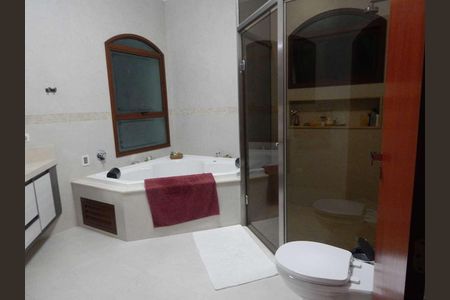 17_photo/94cf051a35.f1ebba836060b494-ATLAS-b51548e9-e211-4822-9acb-3a0c64cb4ac4.jpg de casa de condomínio à venda com 3 quartos, 480m² em Residencial Morada dos Lagos, Barueri