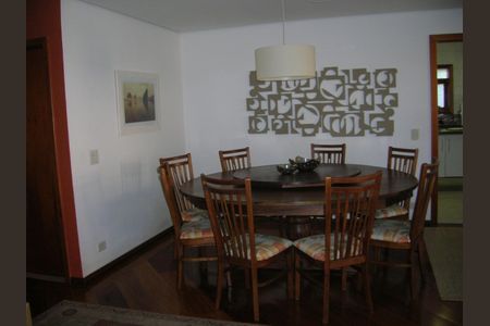 6_photo/94cf051a93.6e53403f950fb4ab-ATLAS-acd05f5c-4d3d-44ab-a056-7fffebb3ca5e.jpg de casa à venda com 4 quartos, 350m² em Residencial das Estrelas, Barueri