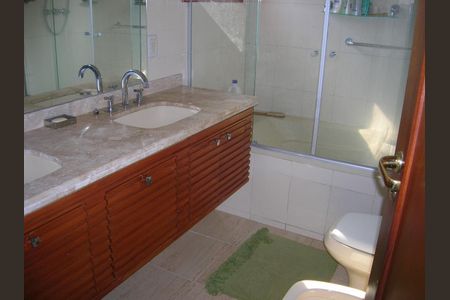 2_photo/94cf051a93.6e53403f950fb4ab-ATLAS-e17845cc-43af-43b0-8eb2-7d8b42531451.jpg de casa à venda com 4 quartos, 350m² em Residencial das Estrelas, Barueri