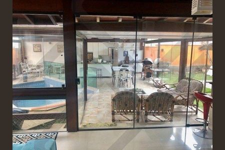 6_photo/94cf051be3.2b4381d368a6f37f-ATLAS-6544e1fb-4702-49dc-b167-2edbf93cfd69.jpg de casa à venda com 4 quartos, 470m² em Residencial Morada dos Lagos, Barueri