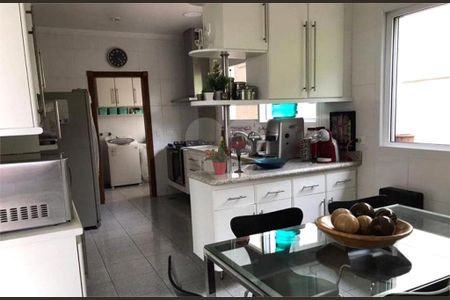 41_photo/94cf051ecf.34730a09c7934e52-ATLAS-8ee3bd18-6d52-44bf-9a37-4db8c4112c4d.jpg de casa para alugar com 4 quartos, 420m² em Residencial Morada dos Lagos, Barueri