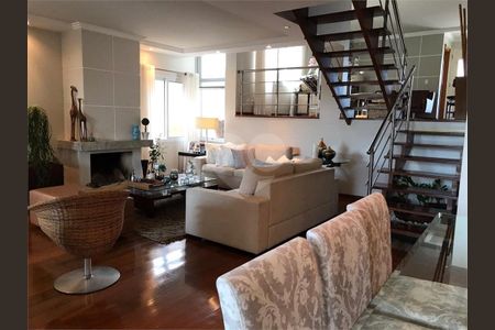 7_photo/94cf051ecf.34730a09c7934e52-ATLAS-92f0a5a4-2325-42bb-9bc7-3c52839d7a38.jpg de casa para alugar com 4 quartos, 420m² em Residencial Morada dos Lagos, Barueri