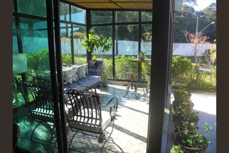 12_photo/94cf051eef.c992833f8caaafba-ATLAS-88dcd2c7-dc38-46d8-ae9f-4c25ffdd1cc7.jpg de casa à venda com 6 quartos, 700m² em Residencial Morada dos Lagos, Barueri