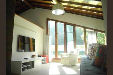 11_photo/94cf051eef.c992833f8caaafba-ATLAS-d643720f-8378-46ce-8e95-4a06ac724f21.jpg de casa à venda com 6 quartos, 700m² em Residencial Morada dos Lagos, Barueri