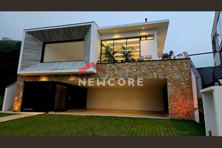 5_photo/94cf0537d5.17a4969d13b5e058-ATLAS-64c00b9a-76bc-4329-b762-a6a9e512690a.jpg de casa de condomínio à venda com 4 quartos, 308m² em Quintas do Ingaí, Santana de Parnaíba