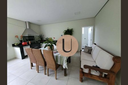 5_photo/94cf053d59.64ea64deb690cf28-ATLAS-152f9a2d-4502-40dc-a41c-c219f23218fc.jpg de casa à venda com 4 quartos, 450m² em Residencial Morada dos Lagos, Barueri