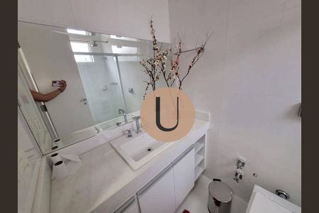 5_photo/94cf053d59.64ea64deb690cf28-ATLAS-1f19b781-6800-4e1d-8a9d-cf5d35036fe6.jpg de casa à venda com 4 quartos, 450m² em Residencial Morada dos Lagos, Barueri