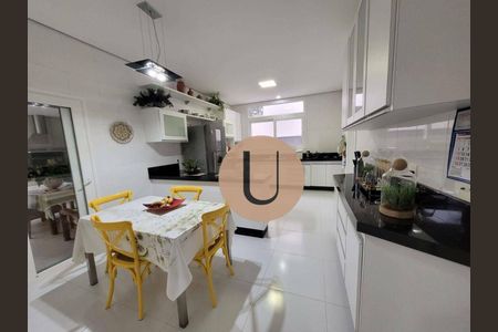 5_photo/94cf053d59.64ea64deb690cf28-ATLAS-ff871a57-48ef-4244-b39a-9d727e2fa17a.jpg de casa para alugar com 4 quartos, 450m² em Residencial Morada dos Lagos, Barueri