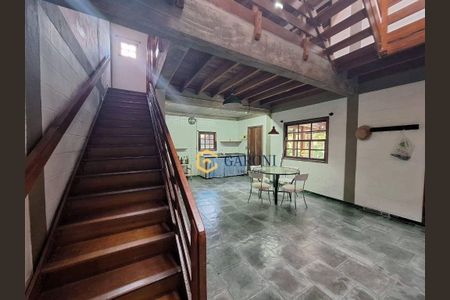 3_photo/94cf05423d.fc5987373cdbaa4f-ATLAS-e9595494-417a-4e3b-8136-acad614f496b.jpg de casa para alugar com 3 quartos, 250m² em Quintas do Ingaí, Santana de Parnaíba