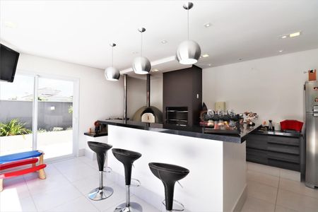 6_photo/94cf056809.873c8b8e47666640-ATLAS-320e15d4-c698-4705-bf11-449ee4e3cac0.jpg de casa à venda com 4 quartos, 440m² em Morada dos Pinheiros (Aldeia da Serra), Santana de Parnaíba